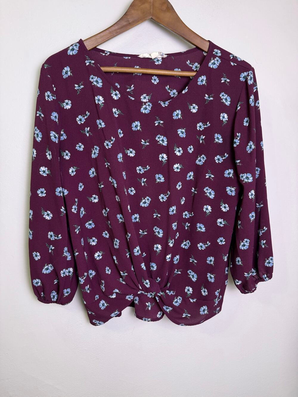 Pink Republic Burgundy Floral Twist Front Long Sleeve Blouse Women’s Large